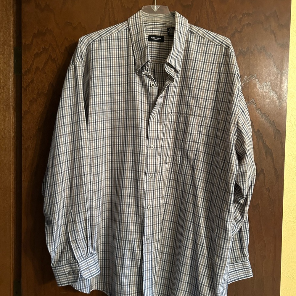 Van Heusen Men's White and Blue Checkered Shirt